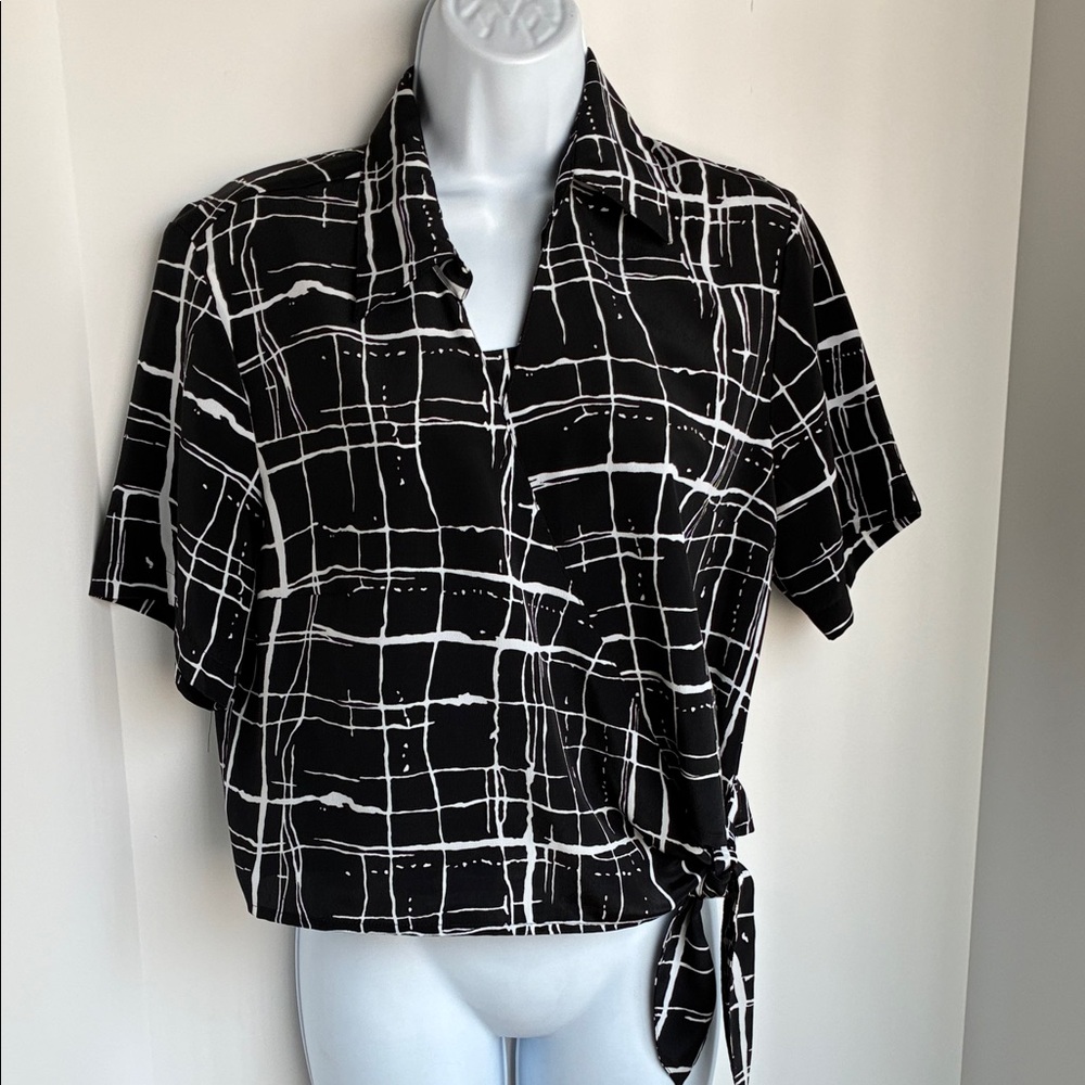 Claudia Richard Black and White Grid Pattern Tunic